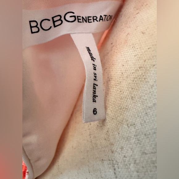 BCBG!! Orange and White Lace Sleeveless Dress by BCBGeneration Size 6 - Picture 11 of 15